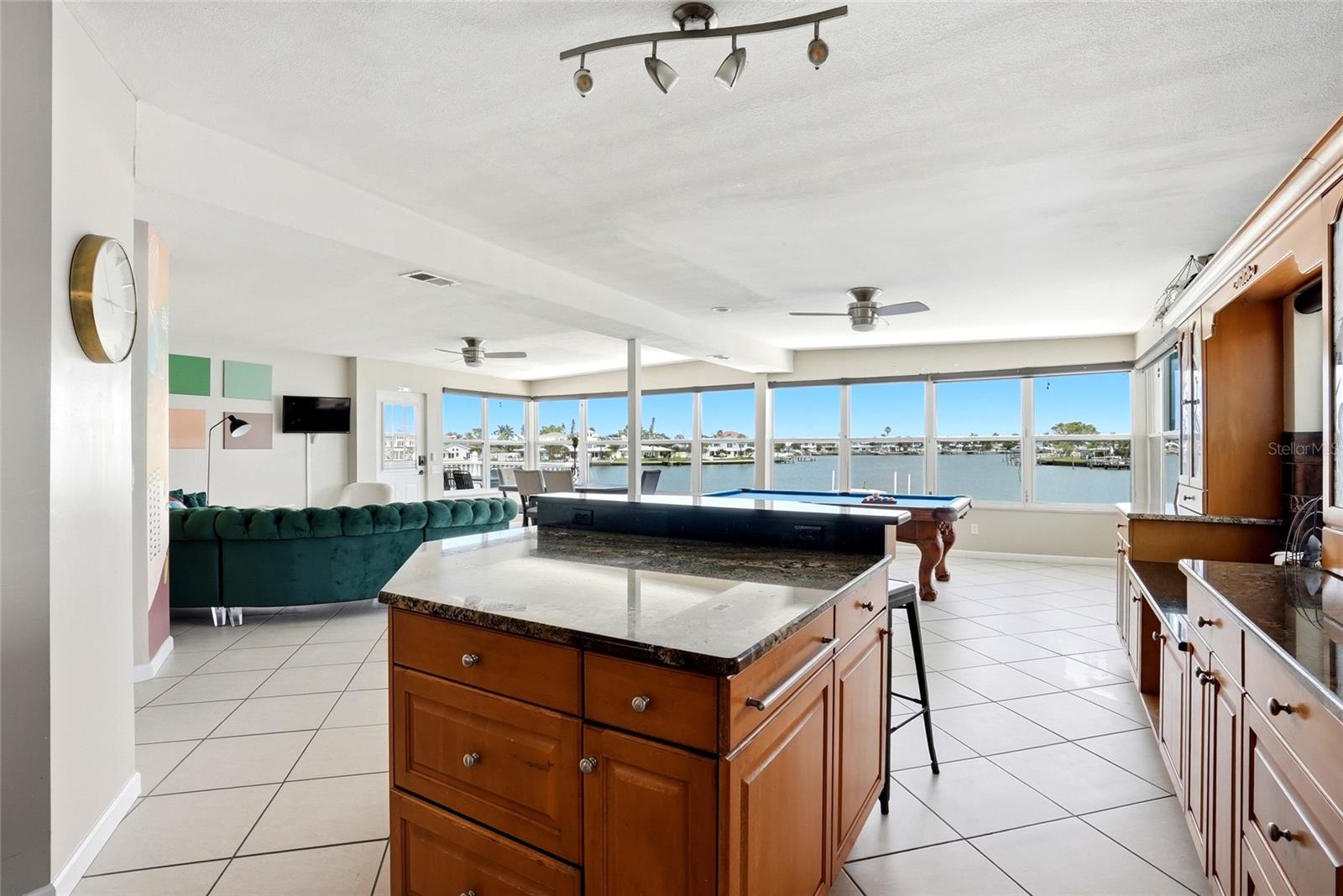 2311 Bay Blvd Property Photo 10