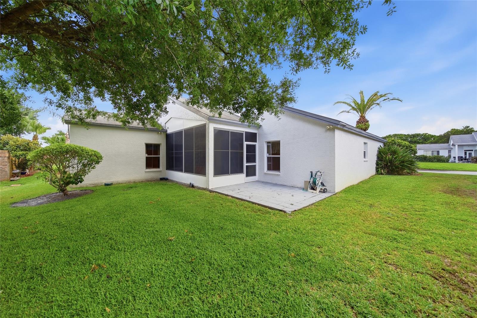 8051 Thatch Ter Property Photo 6
