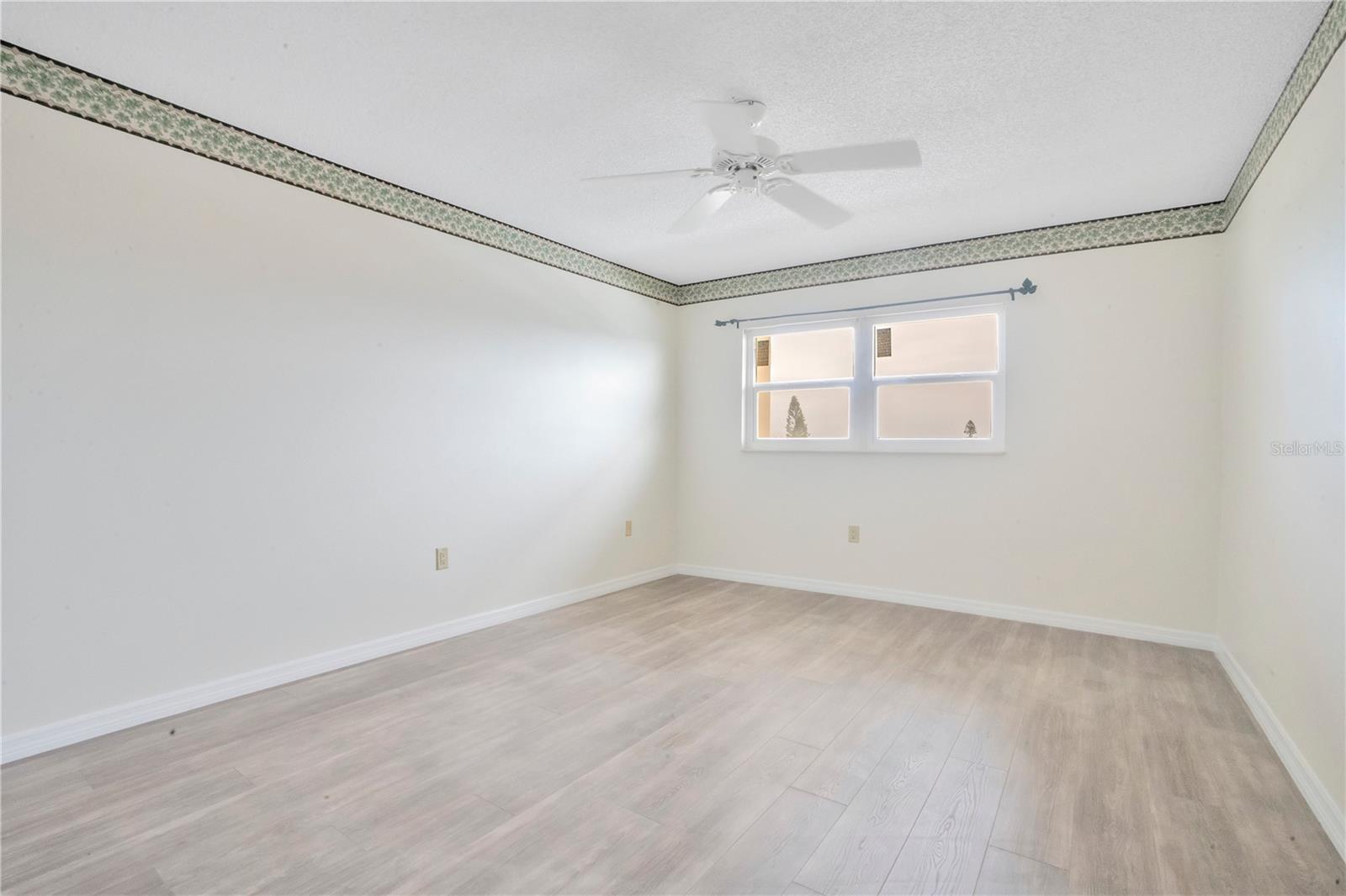2960 59th St S #405 Property Photo 17