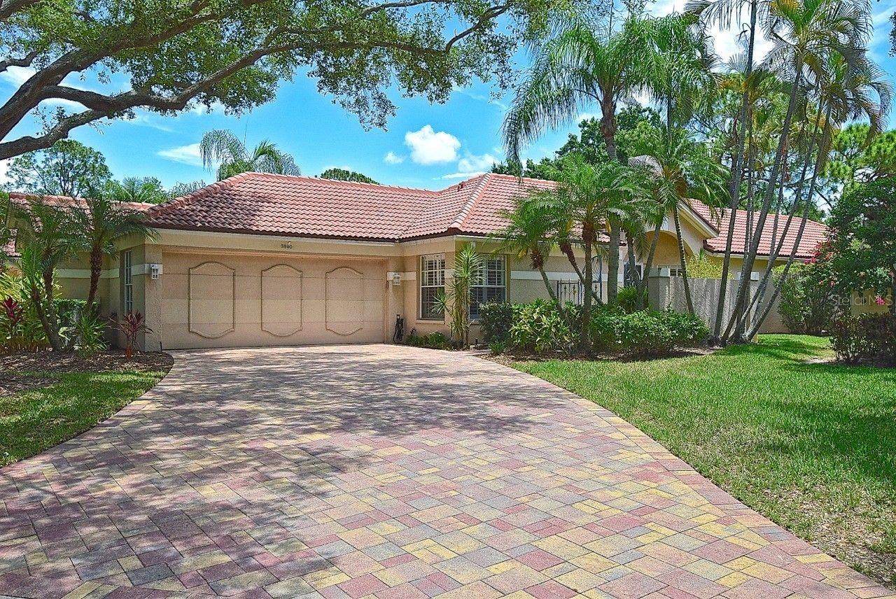 3890 Lyndhurst Ct Property Photo 1