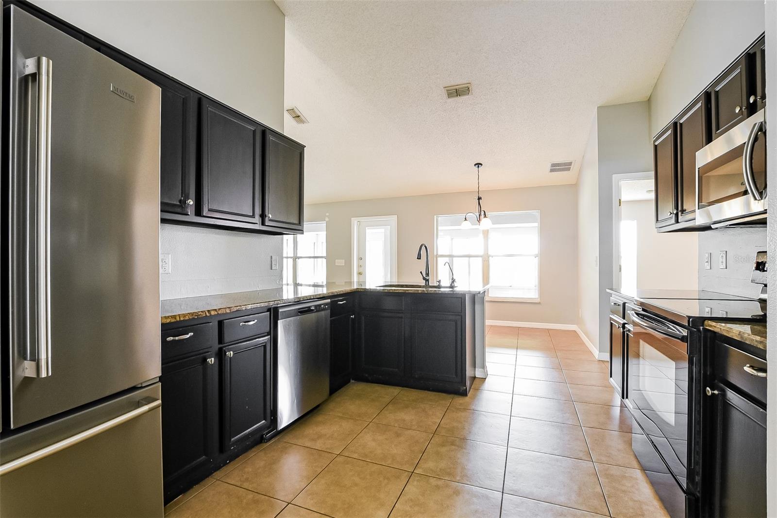 2091 Fawn Meadow Cir Property Photo 13