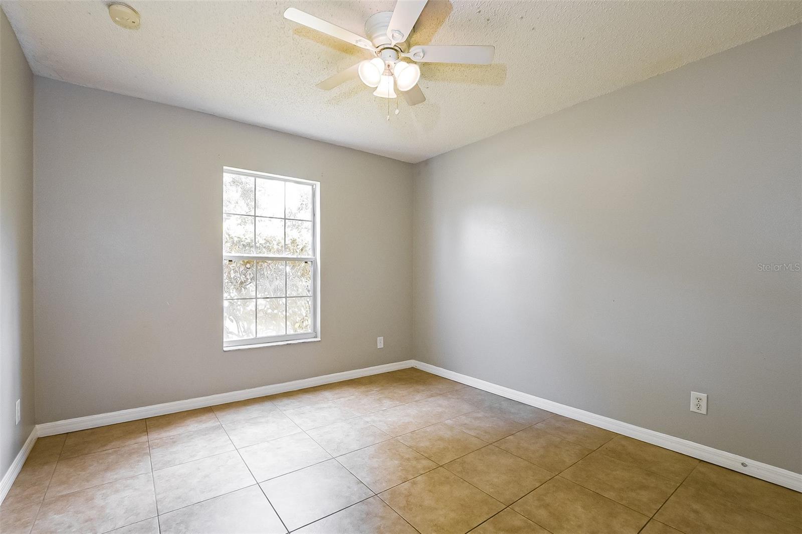 2091 Fawn Meadow Cir Property Photo 25