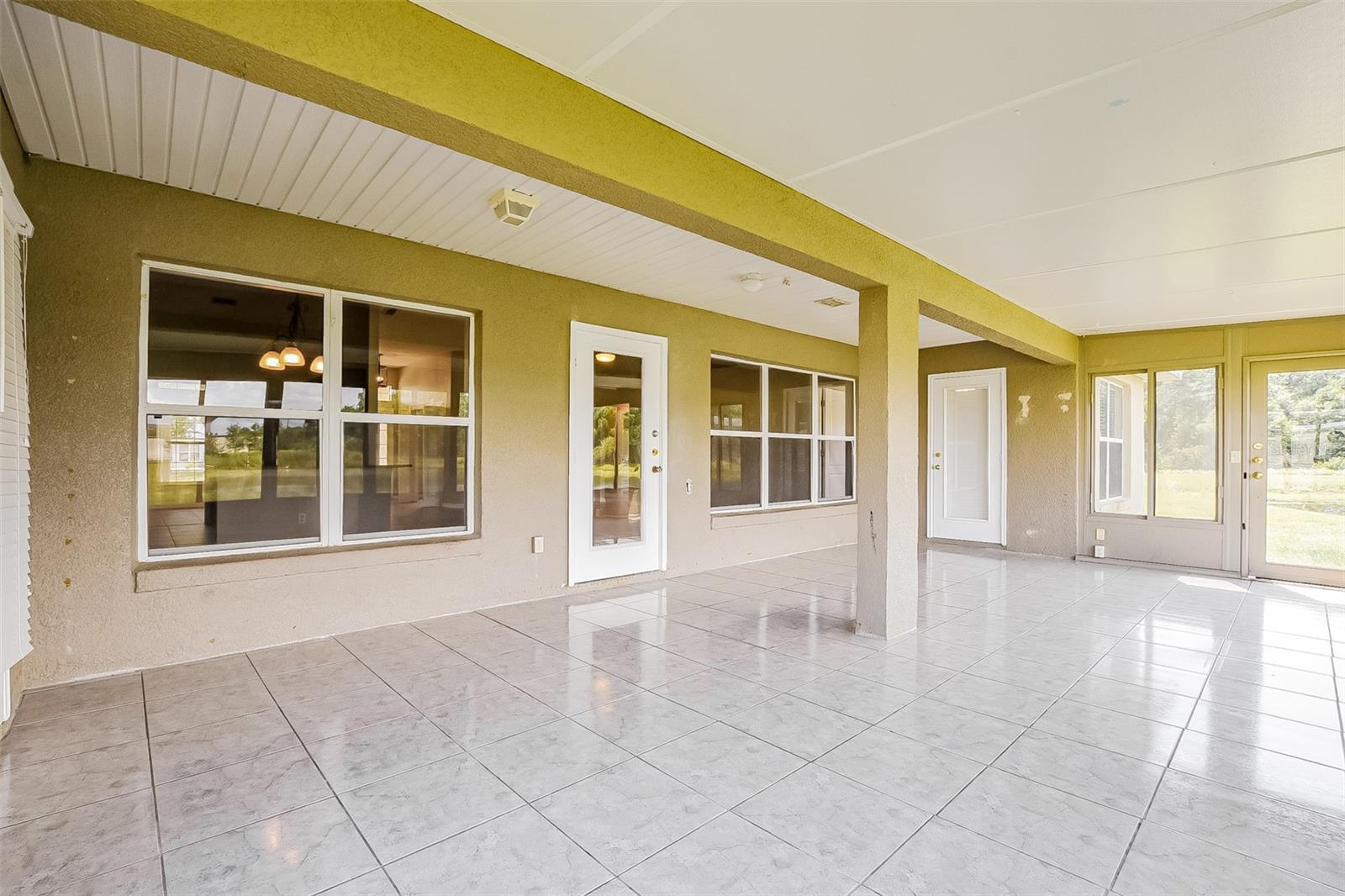 2091 Fawn Meadow Cir Property Photo 29