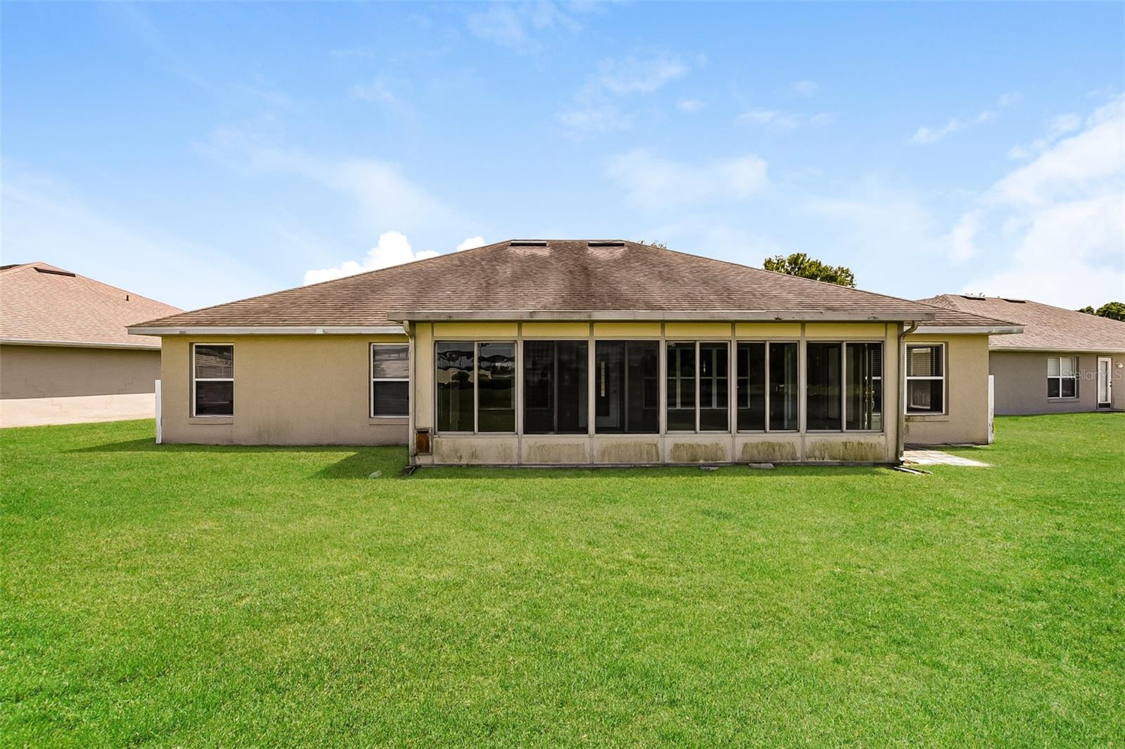 2091 Fawn Meadow Cir Property Photo 32