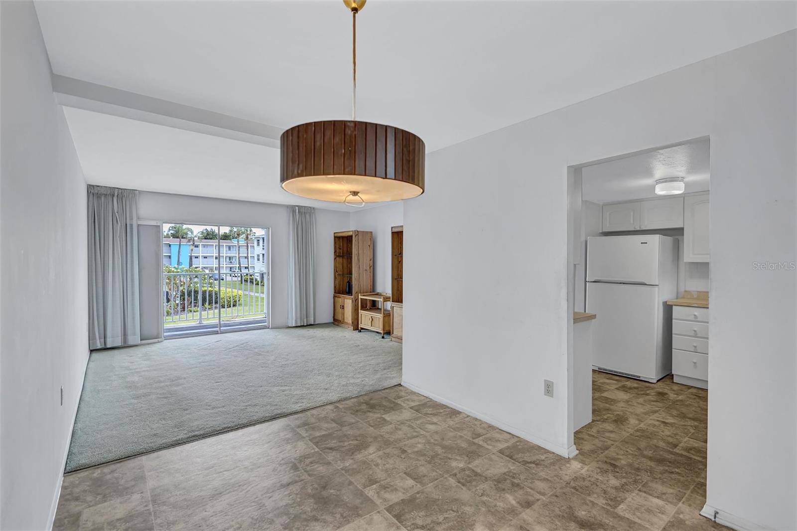 2217 Sunset Dr #e27 Property Photo 6