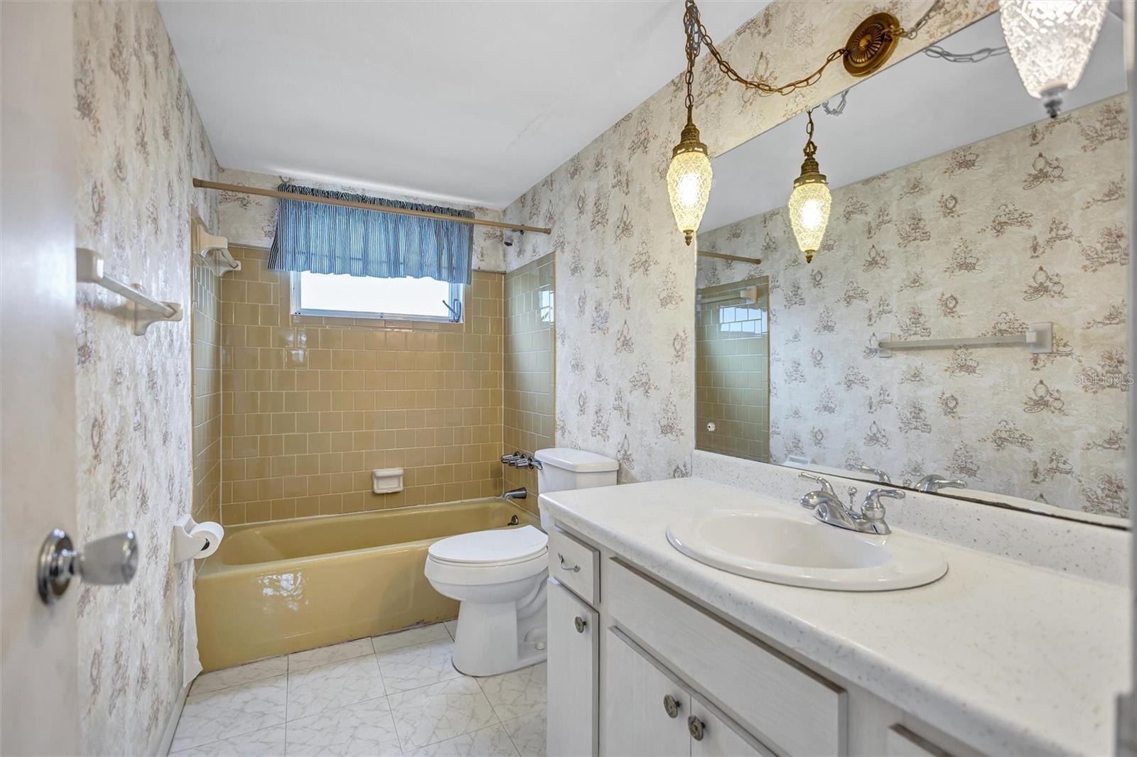 2217 Sunset Dr #e27 Property Photo 17