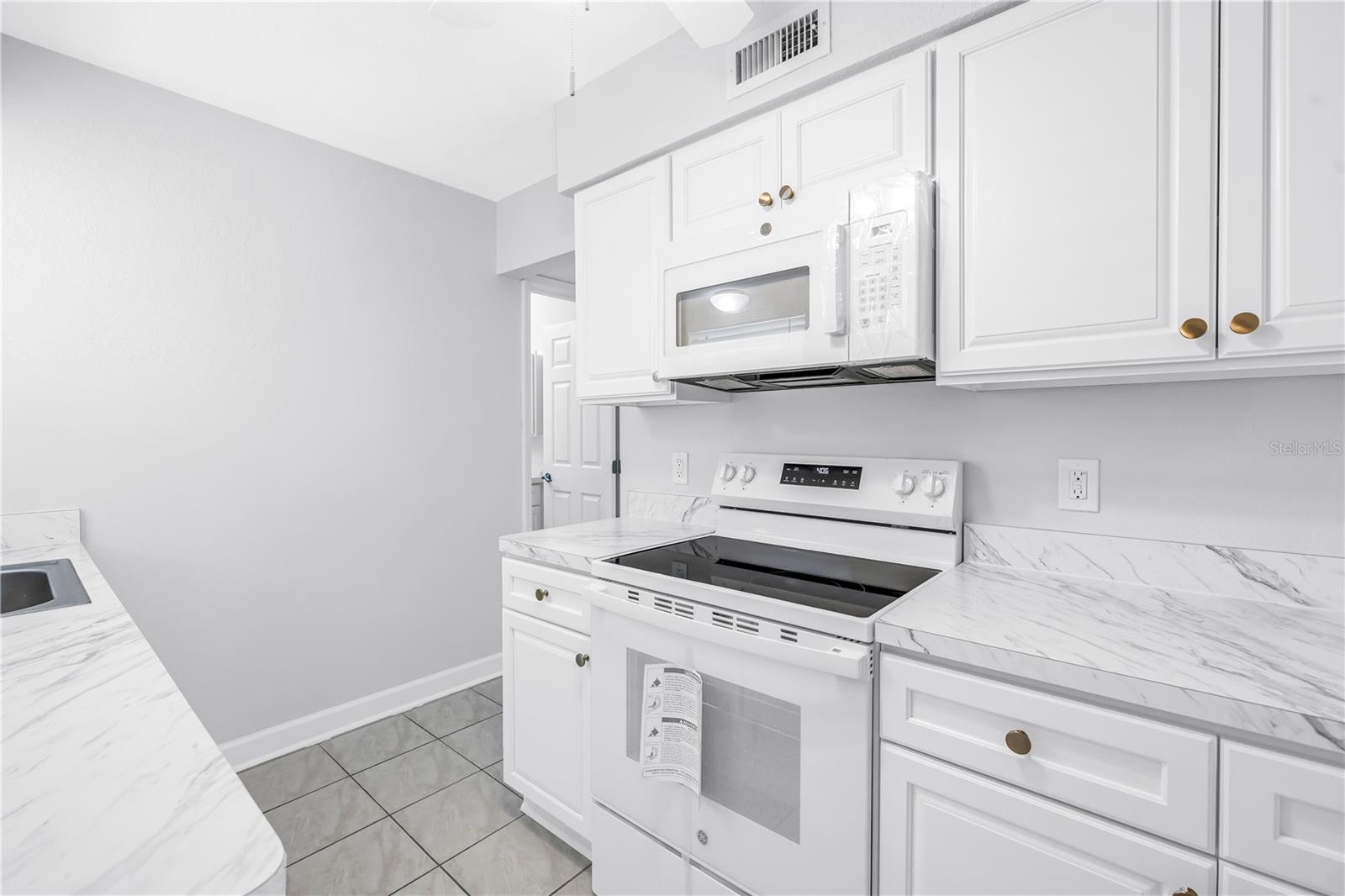 6960 Sunset Dr S #1a Property Photo 15