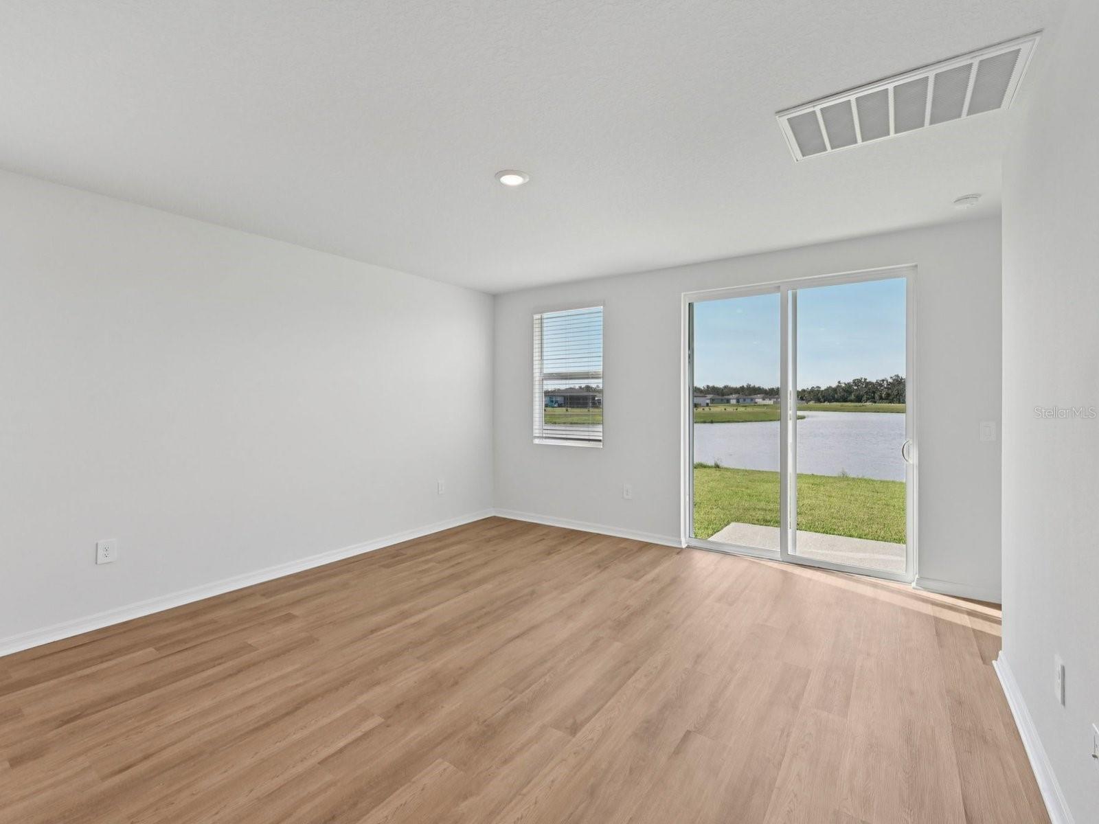 1495 Brekey Way Property Photo 5