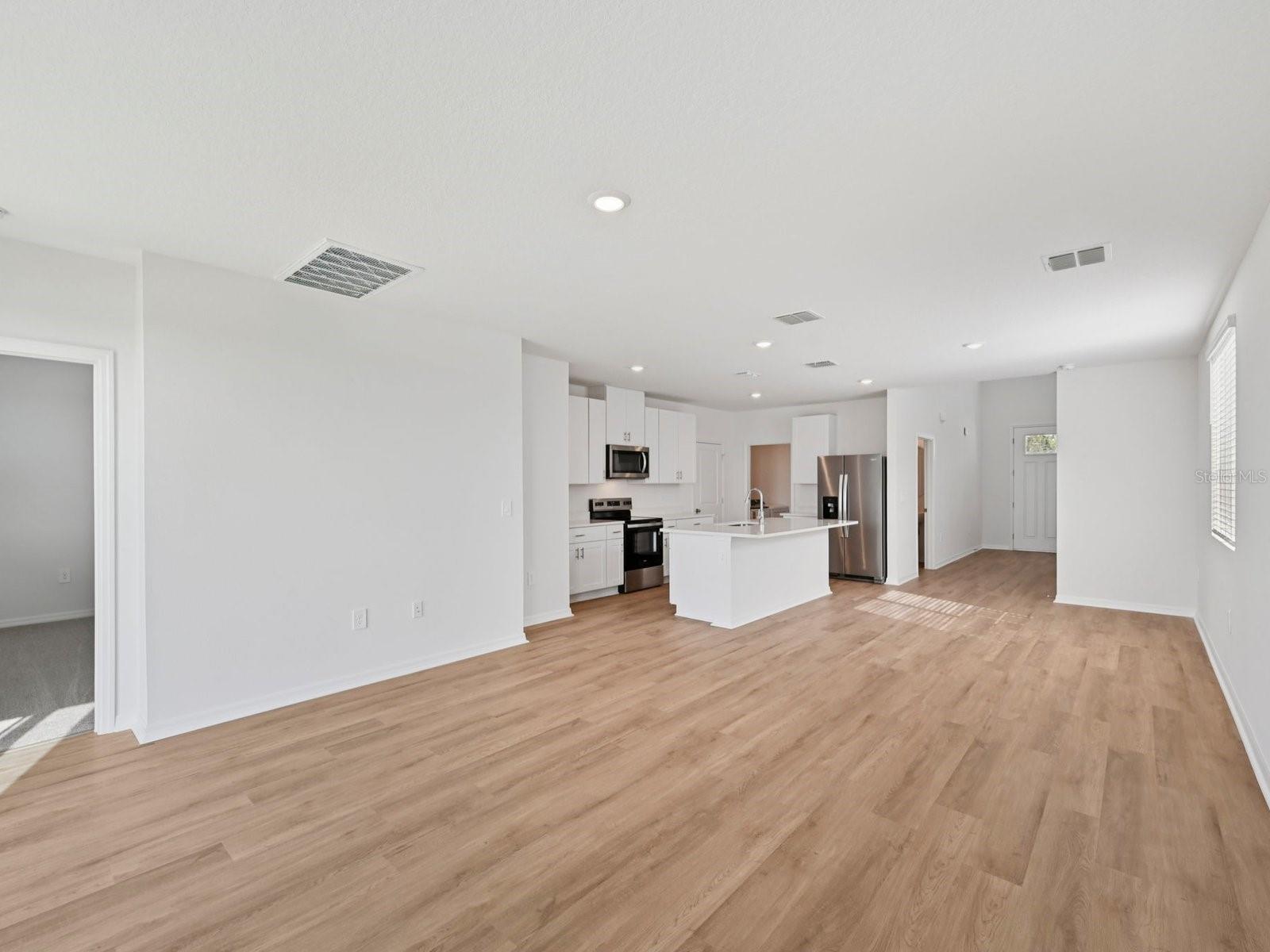 1495 Brekey Way Property Photo 8