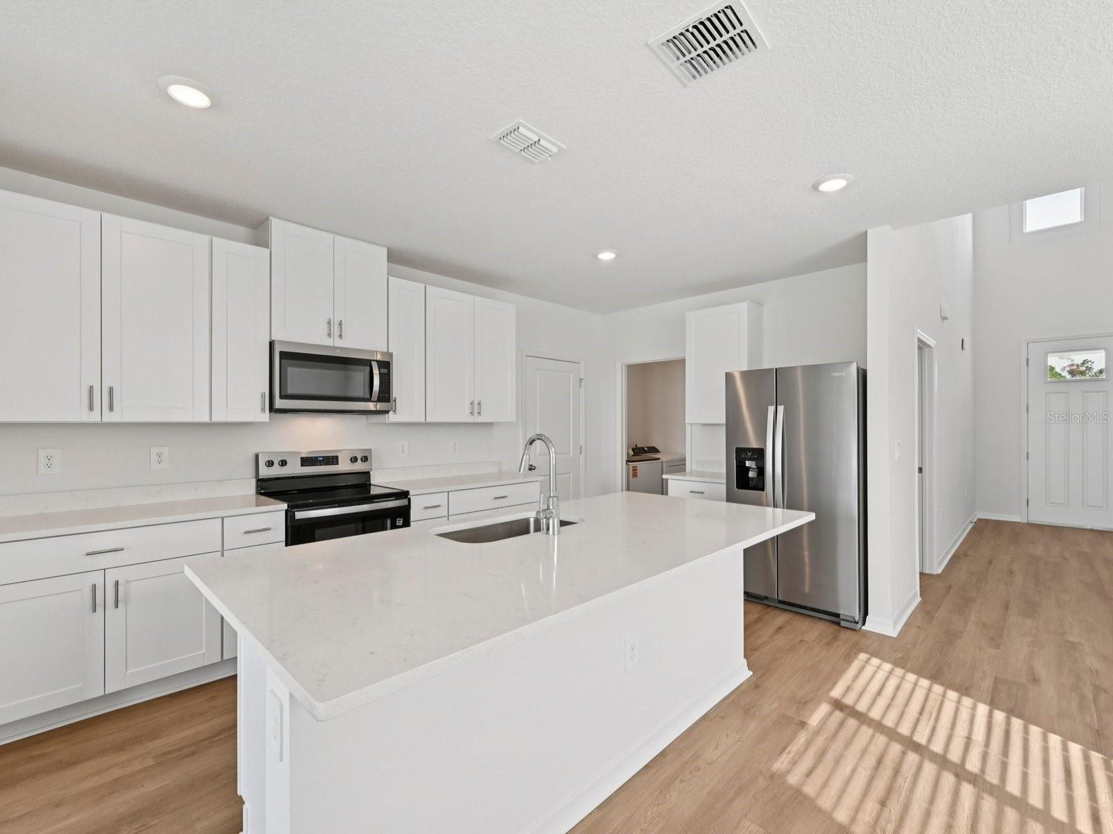1495 Brekey Way Property Photo 12
