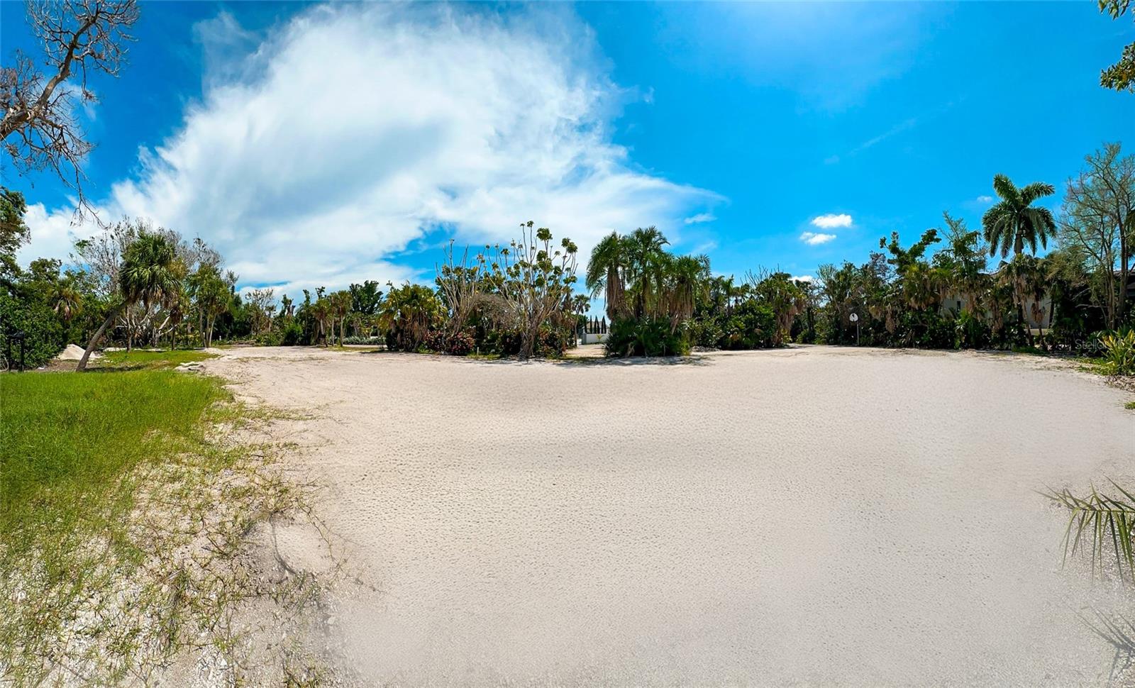 7825 Sanderling Rd Property Photo 11