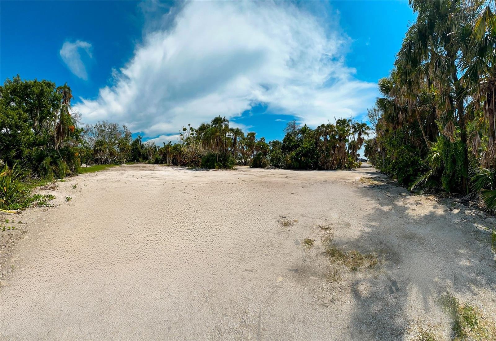 7825 Sanderling Rd Property Photo 14