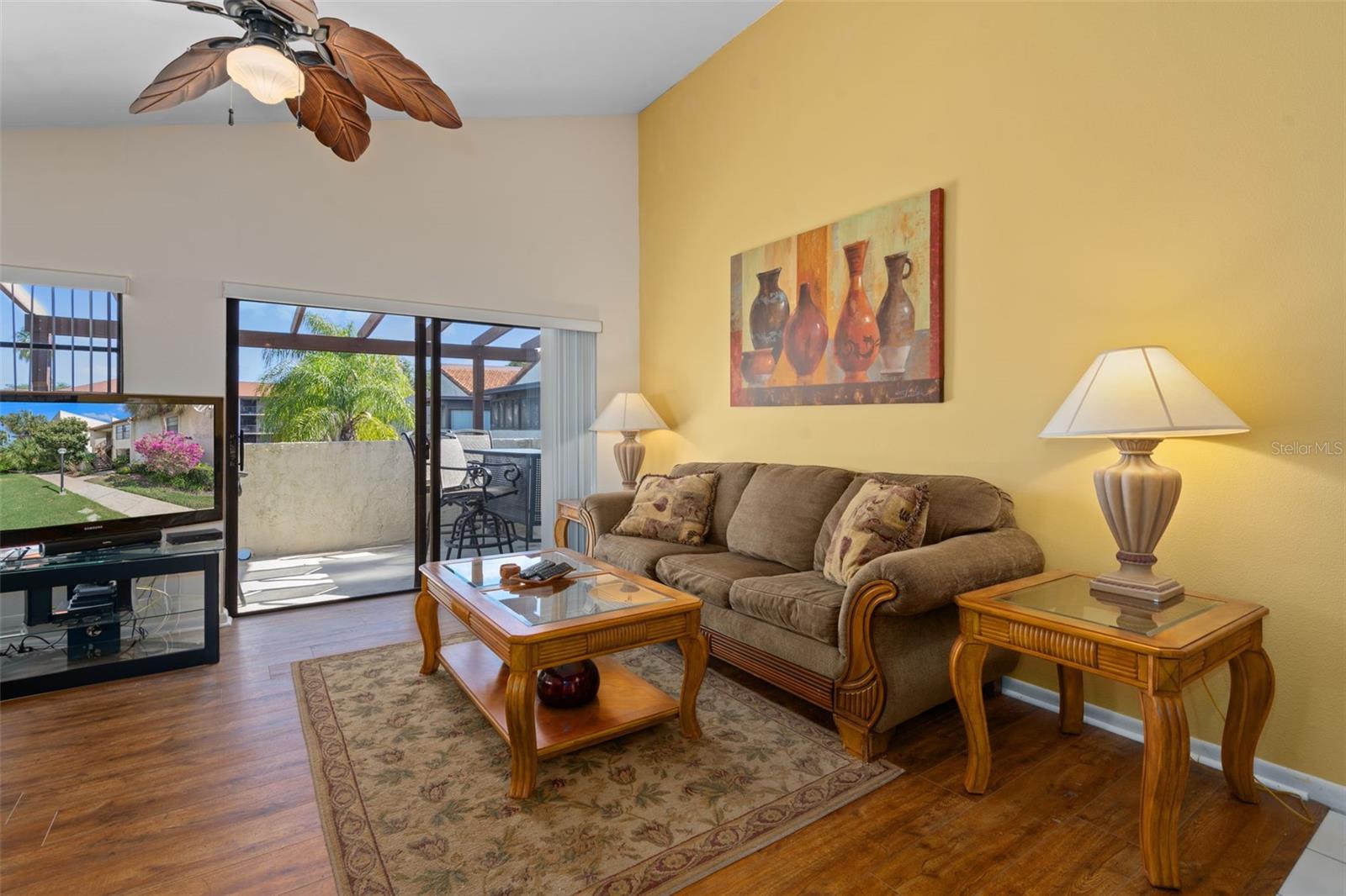 2571 Cyprus Dr #1-201 Property Photo 8
