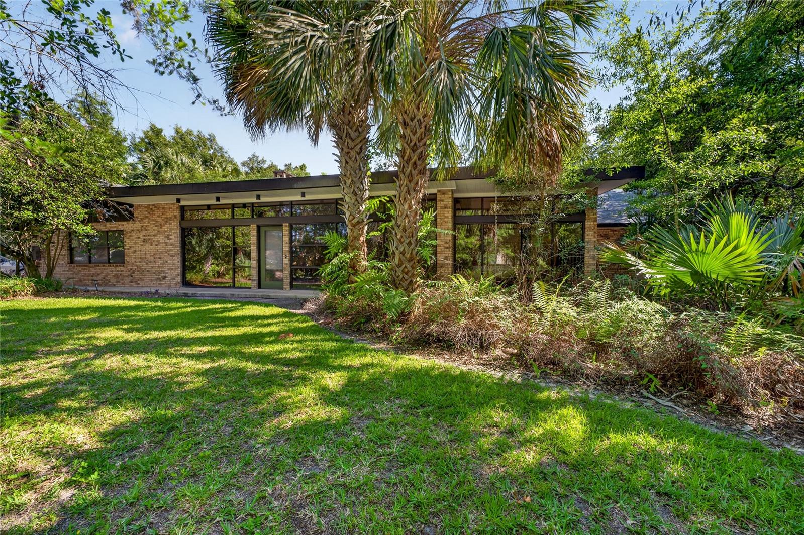 5425 SADDLEBROOK WAY Property Photo 1