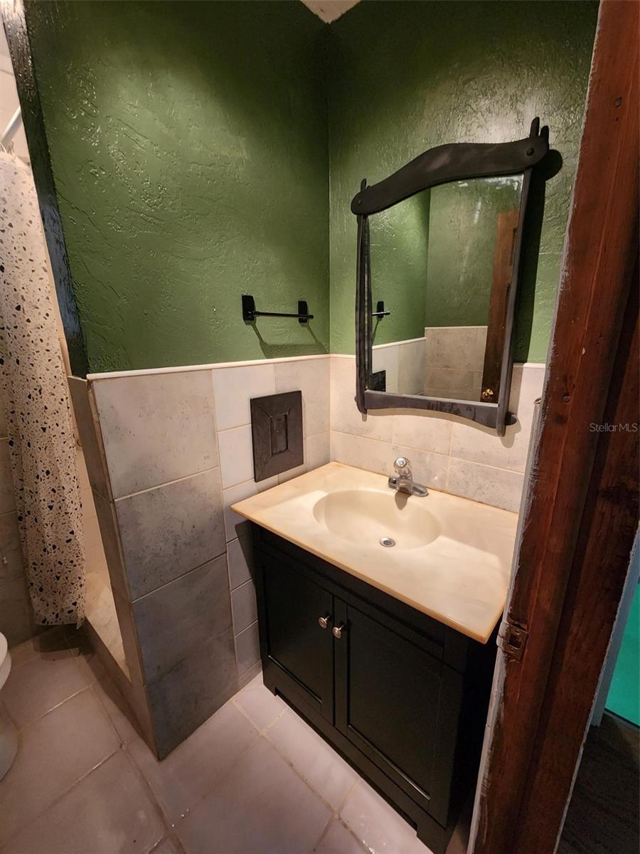 1608 Edna Ave Property Photo 21