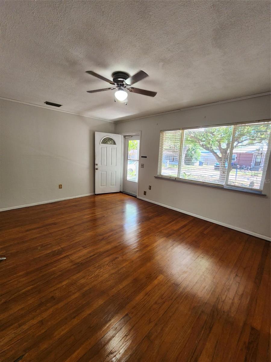 1608 Edna Ave Property Photo 36