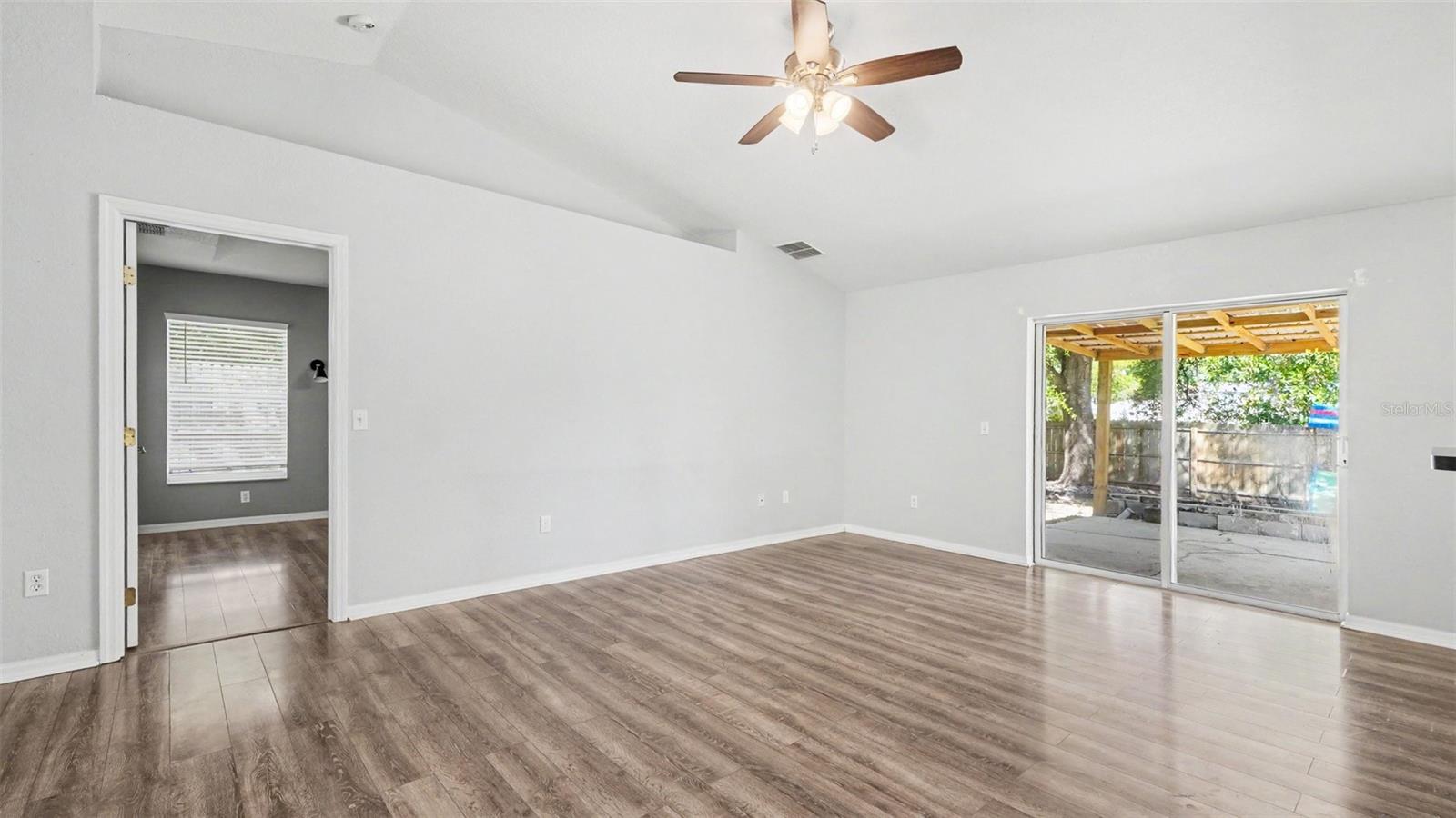 56 Hemlock Radl Property Photo 8