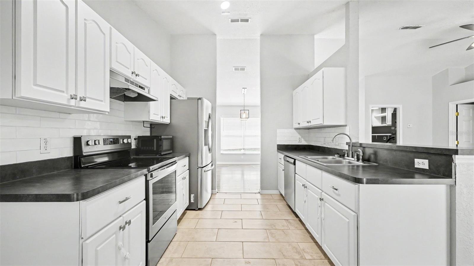 56 Hemlock Radl Property Photo 12