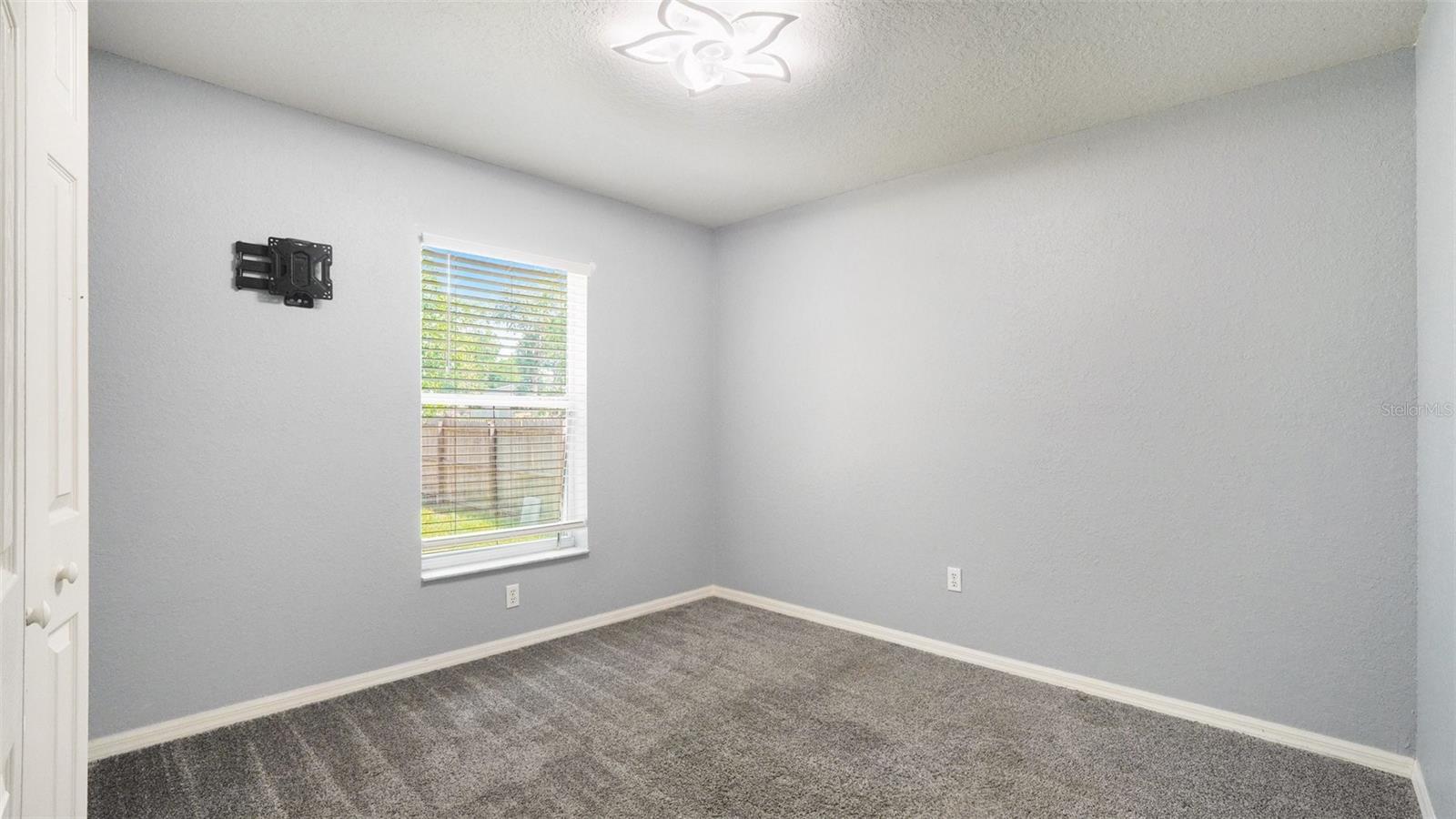 56 Hemlock Radl Property Photo 22