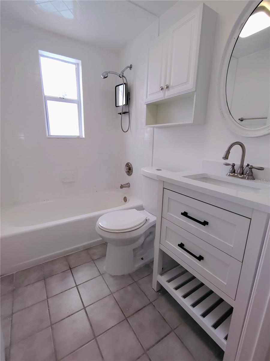 115 145th Ave E #6 Property Photo 8