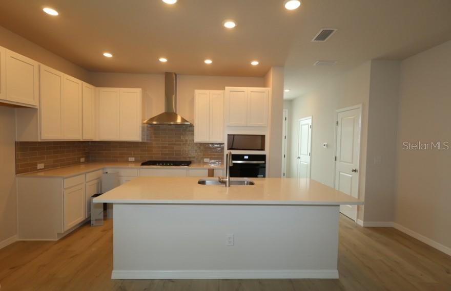 2831 Crimson Cap St Property Photo 8