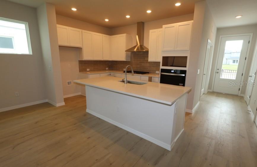 2831 Crimson Cap St Property Photo 9