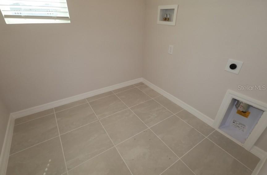 2831 Crimson Cap St Property Photo 18