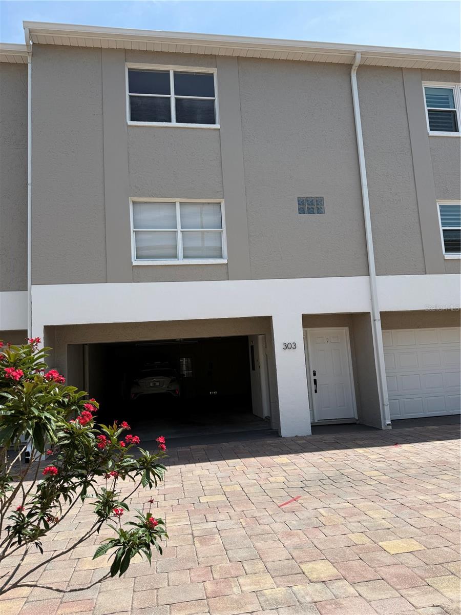 1117 PINELLAS BAYWAY S #303 Property Photo 1