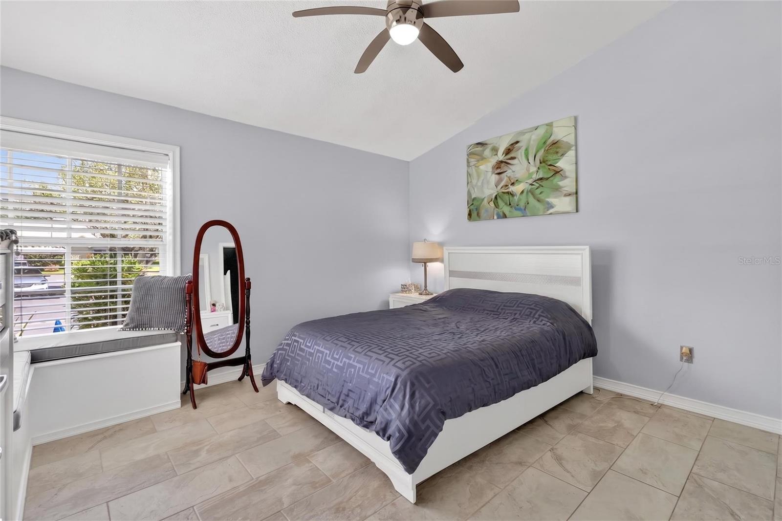 2370 Bentley Dr Property Photo 25