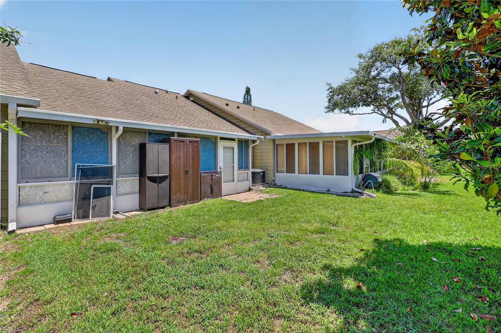 2370 Bentley Dr Property Photo 36