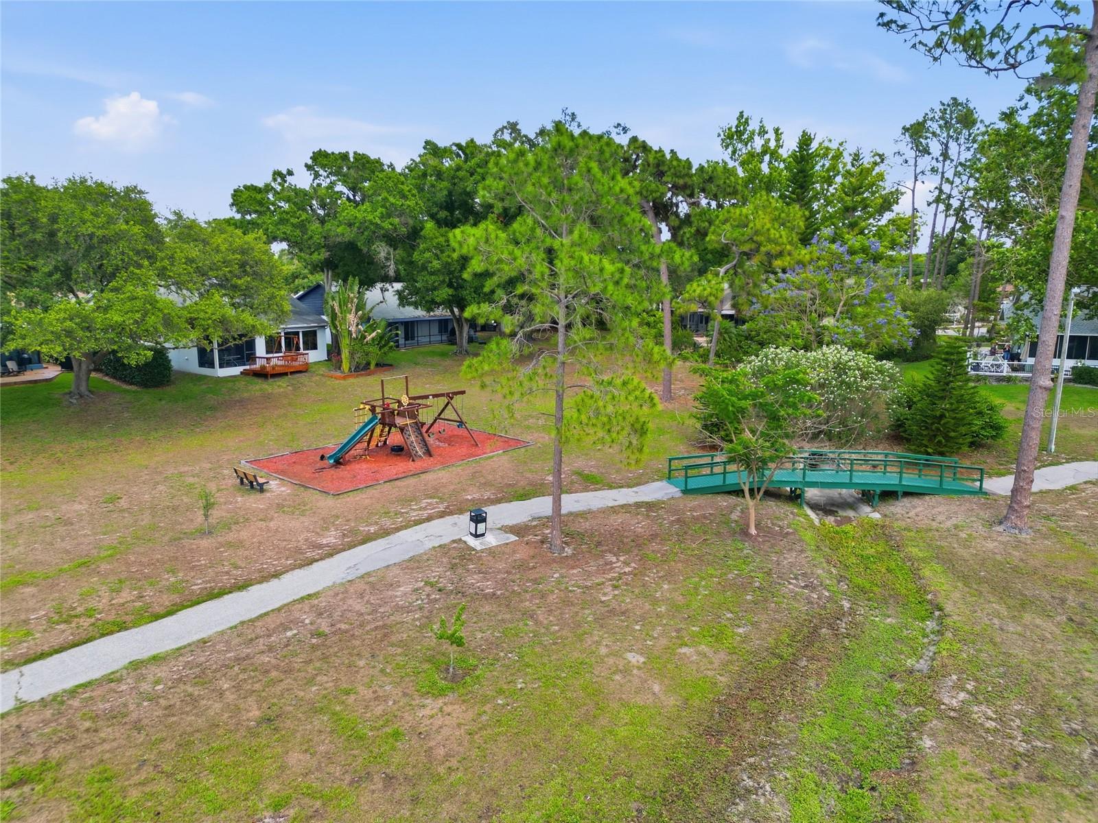 2370 Bentley Dr Property Photo 50