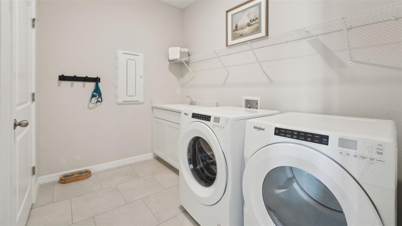2046 Stratten Dr Property Photo 23