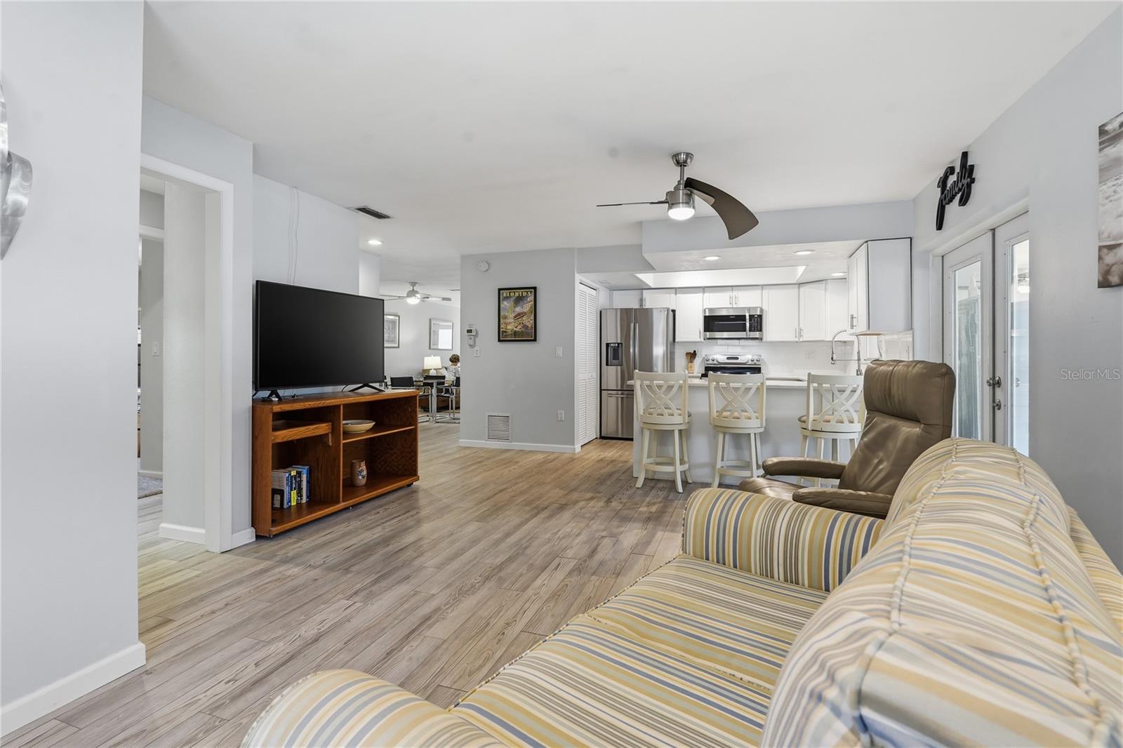 1634 Dale Cir N Property Photo 13