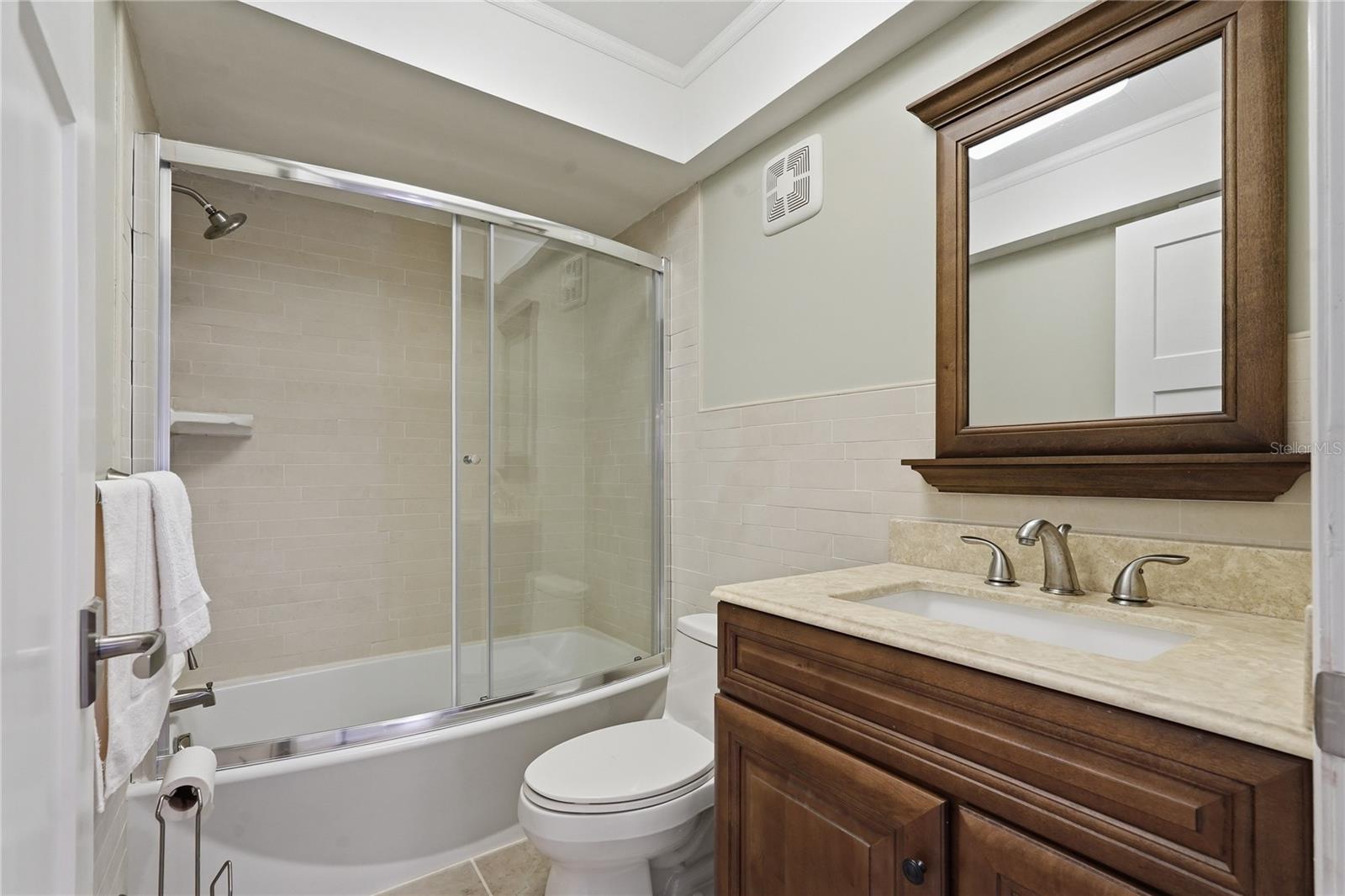 1634 Dale Cir N Property Photo 25