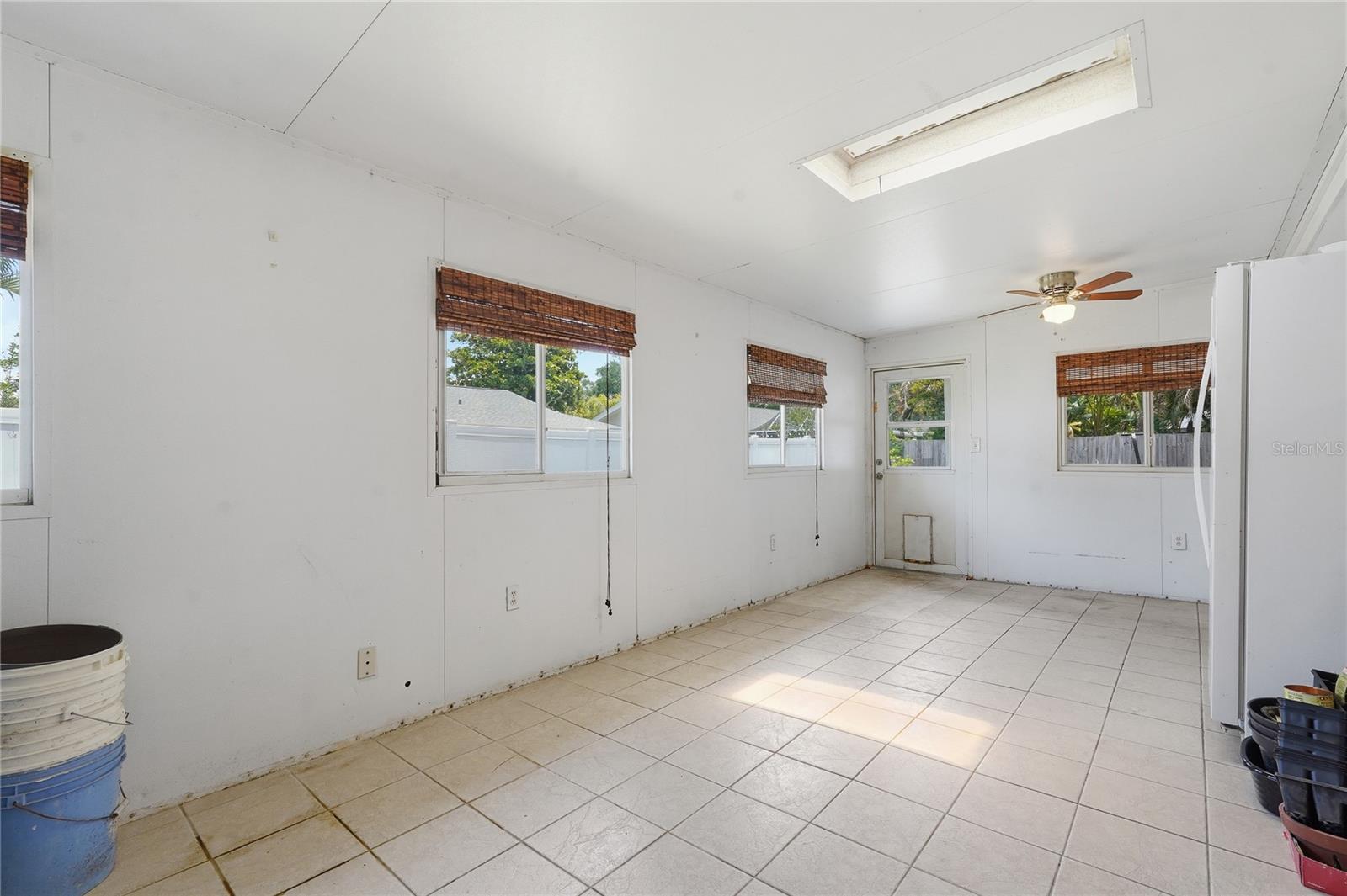 1634 Dale Cir N Property Photo 29