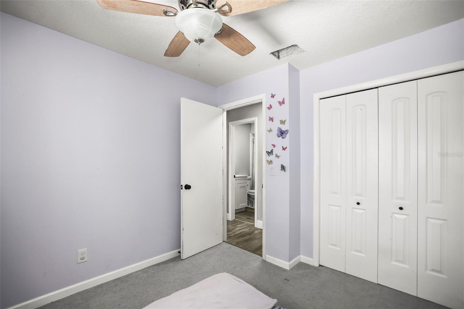 933 Hamilton Ct Property Photo 15