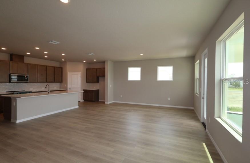 437 Spring Harvest Dr Property Photo 11