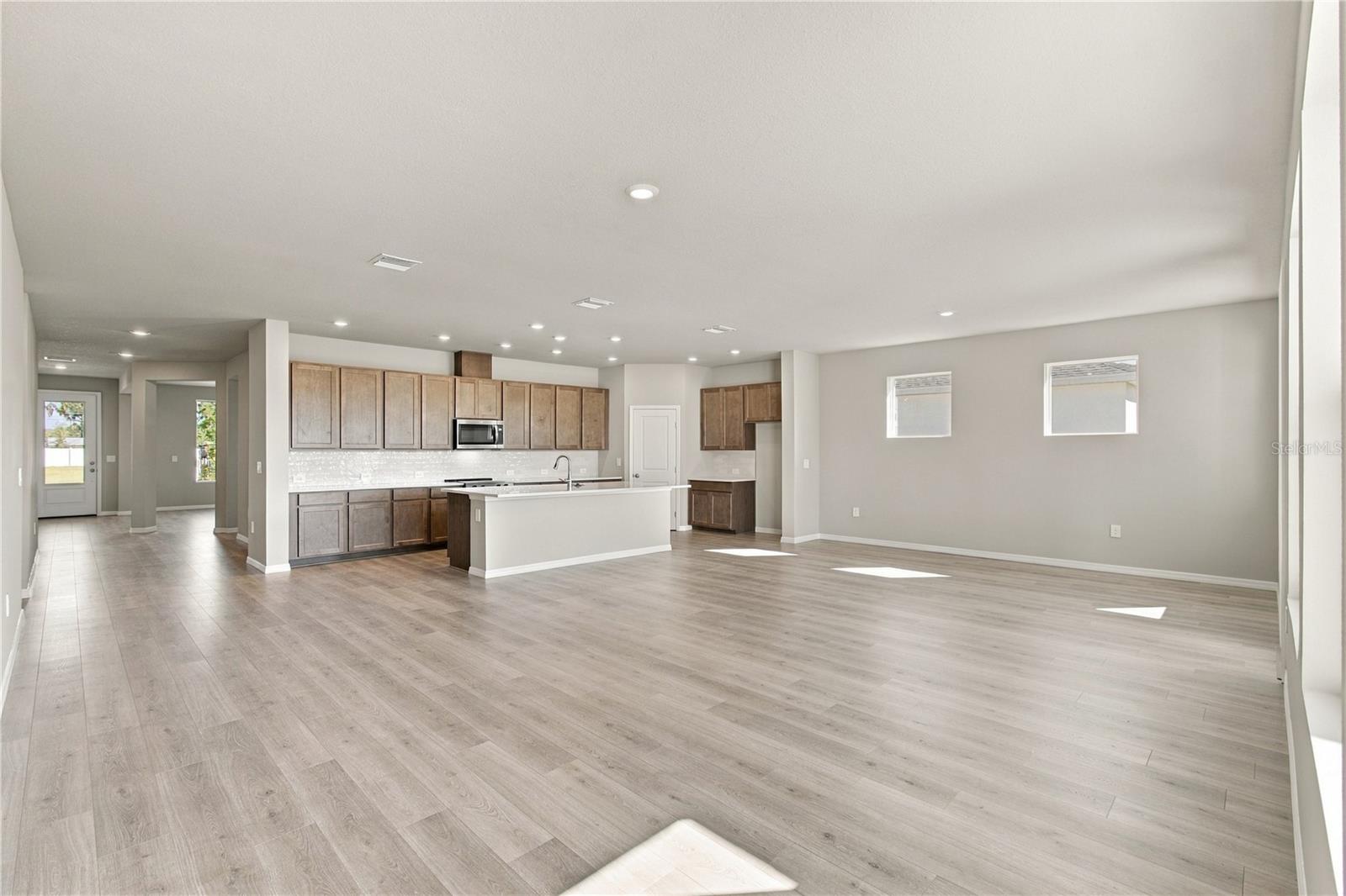 437 Spring Harvest Dr Property Photo 11