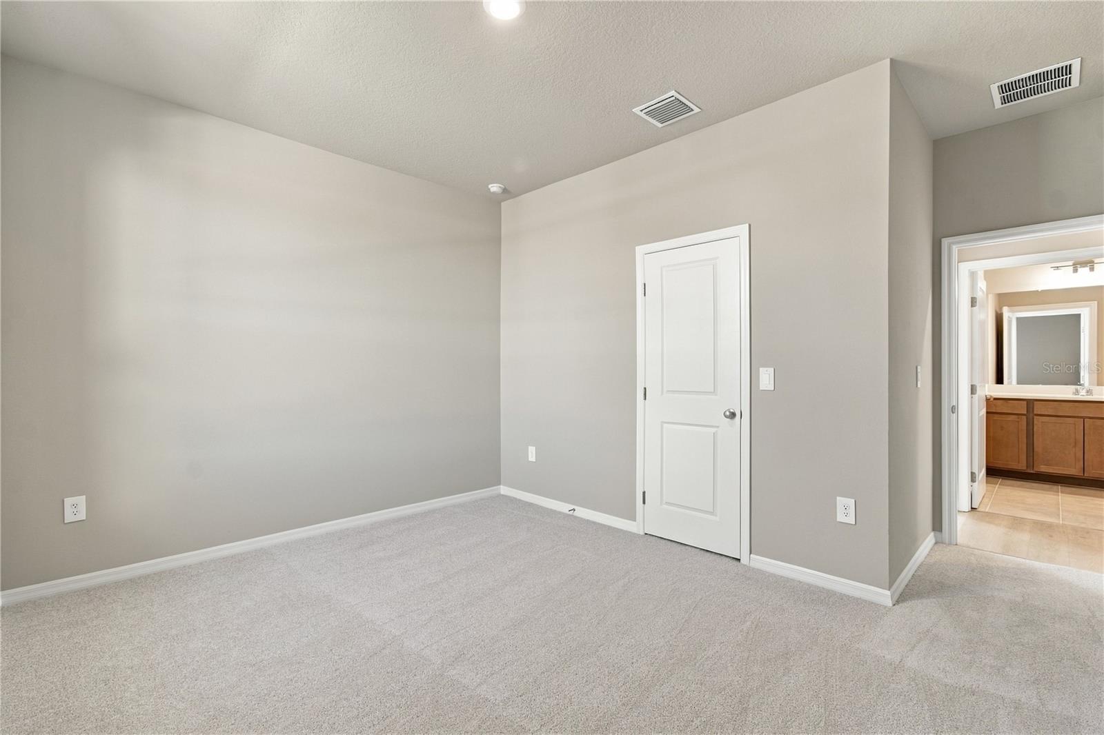 437 Spring Harvest Dr Property Photo 19