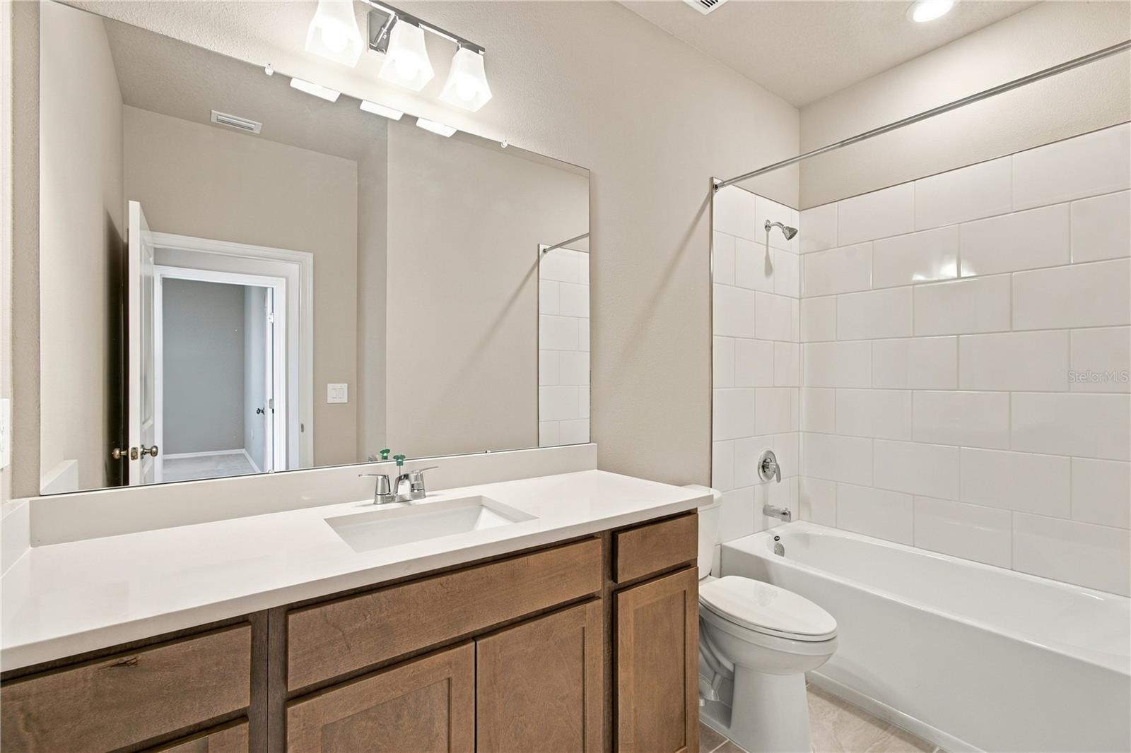 437 Spring Harvest Dr Property Photo 24