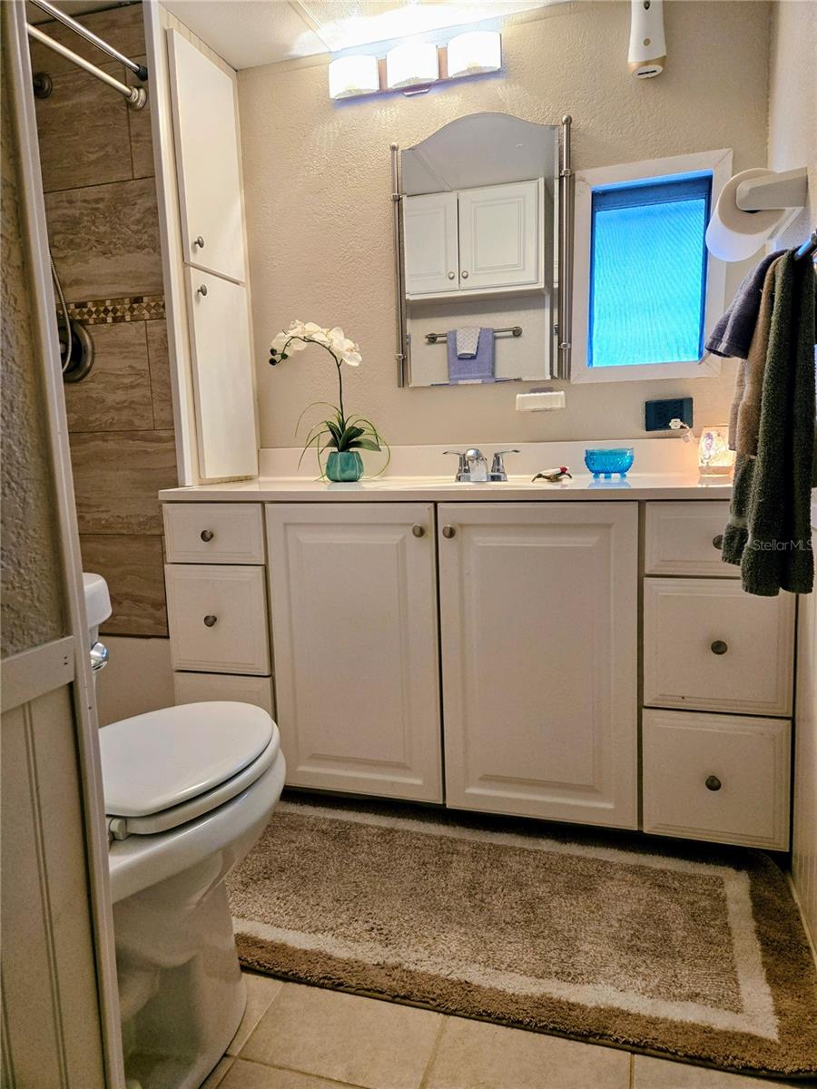 6235 Parksend Ln Property Photo 19