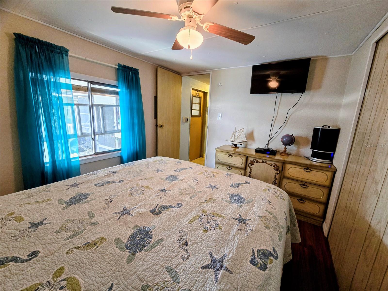 6235 Parksend Ln Property Photo 23