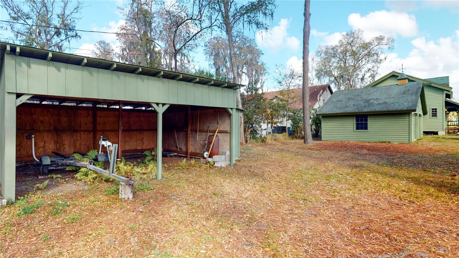 19803 Reading Rd Property Photo 9