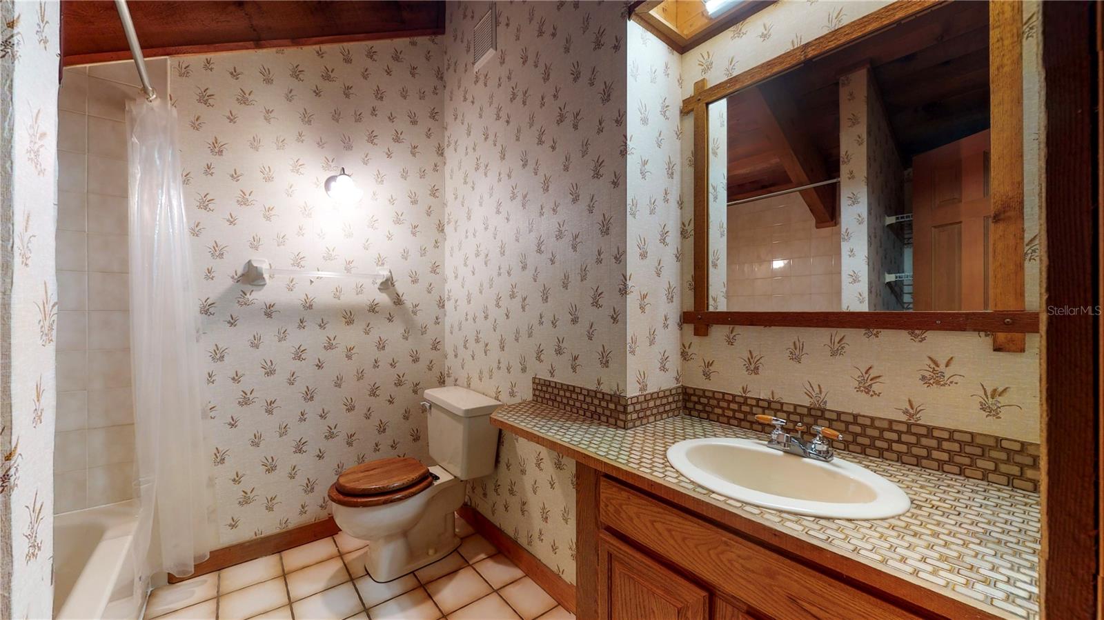 19803 Reading Rd Property Photo 35