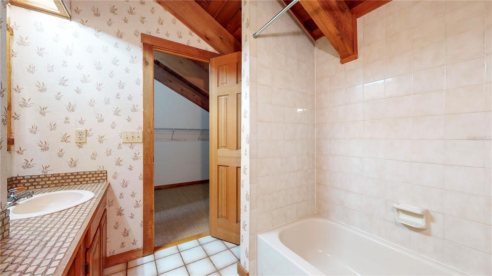 19803 Reading Rd Property Photo 36