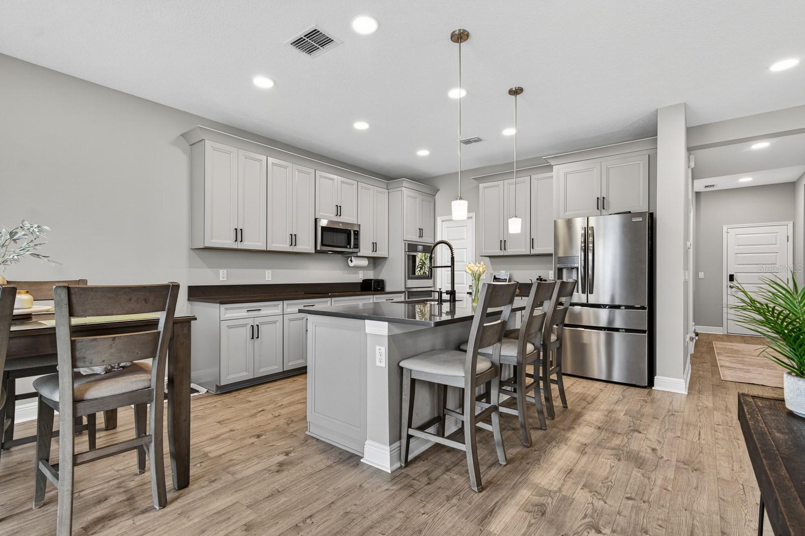 7241 Notched Pine Bnd Property Photo 12