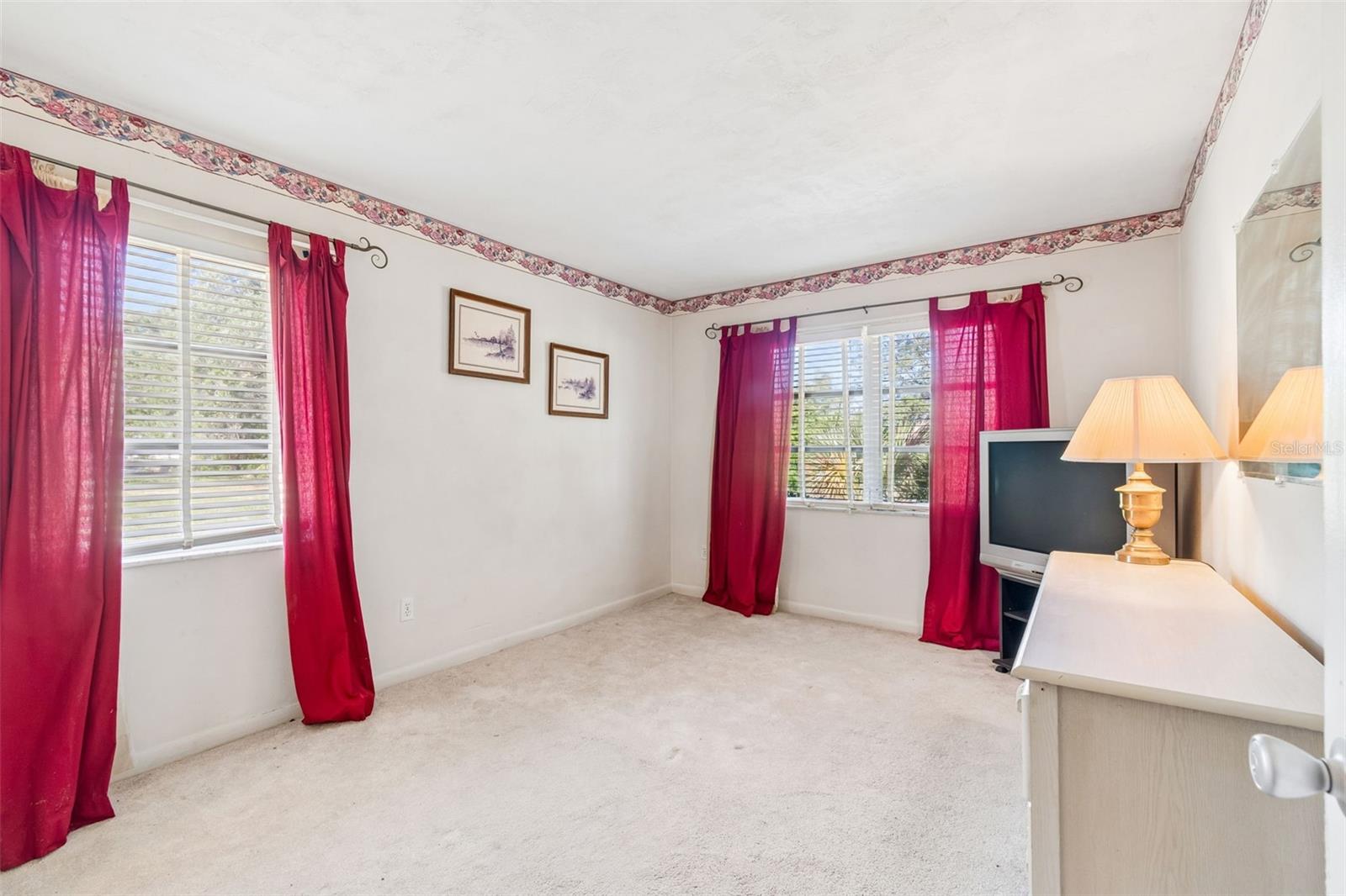 2059 Waterfall Dr Property Photo 15