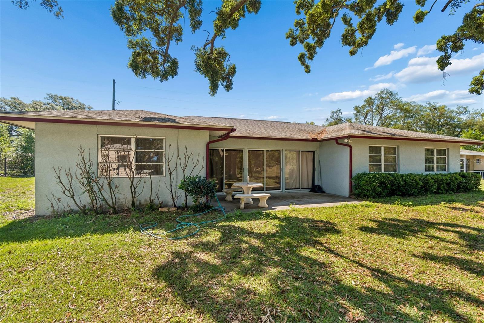 2059 Waterfall Dr Property Photo 24
