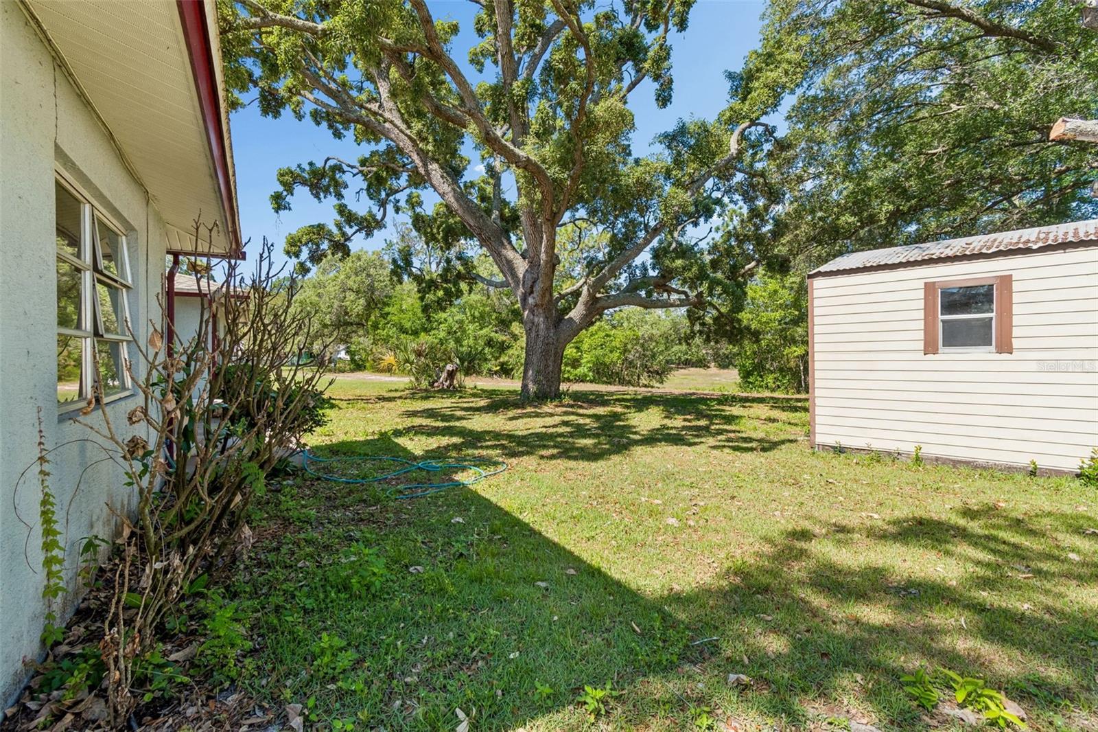2059 Waterfall Dr Property Photo 25