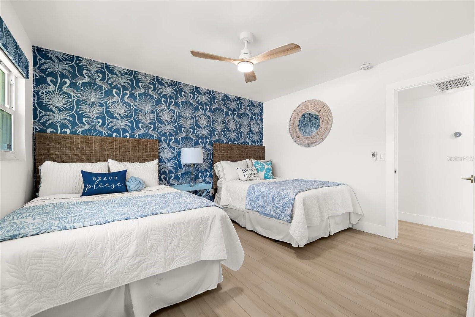 730 Bay Esplanade Property Photo 8